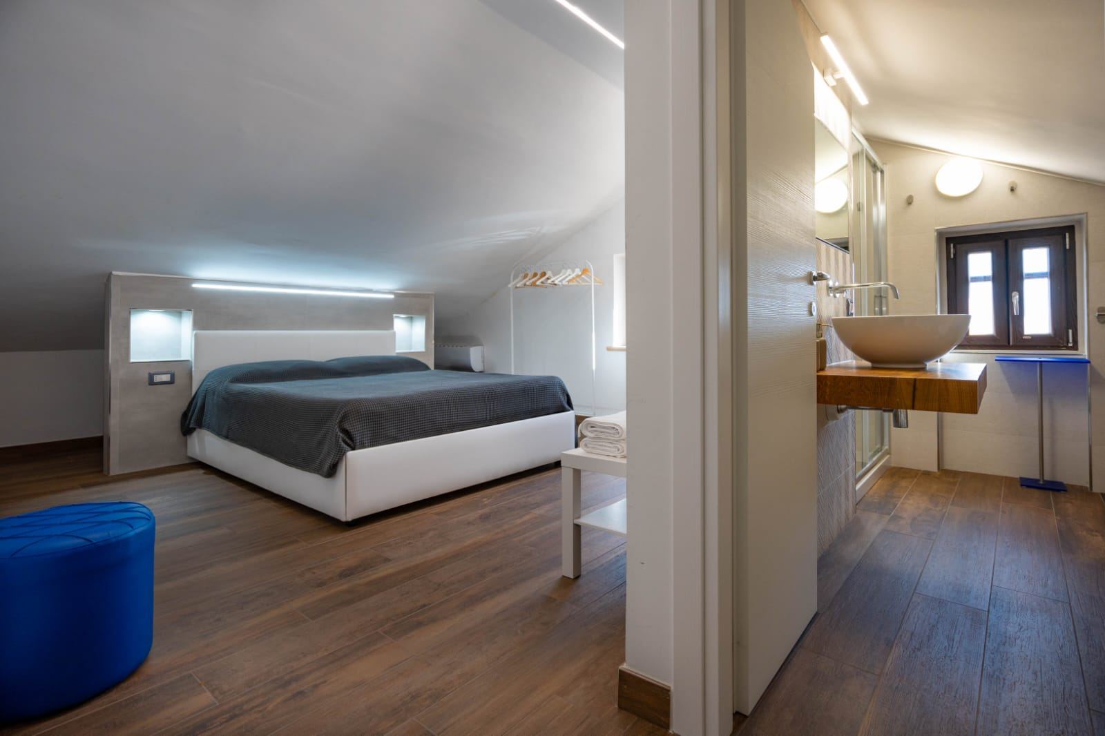 Camera Zeus con letto matrimoniale e bagno privato